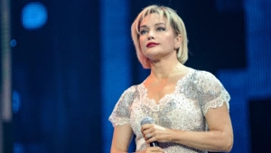 Татьяна Буланова представила новую команду танцоров после конфликта с прошлыми