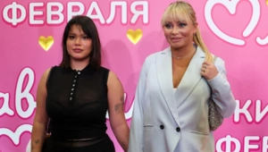 Дана Борисова рассказала о карманных деньгах для дочери Полины: «Только в долг»