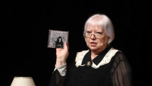 Светлана Крючкова смогла купить жилье лишь спустя 30 лет после начала карьеры Светлана Крючкова смогла купить жилье лишь спустя 30 лет после начала карьеры