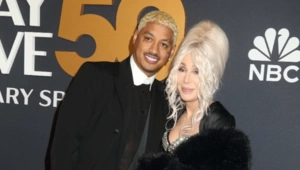 Шер планирует свадьбу с молодым бойфрендом перед 80-летним юбилеем Шер планирует свадьбу с молодым бойфрендом перед 80-летним юбилеем