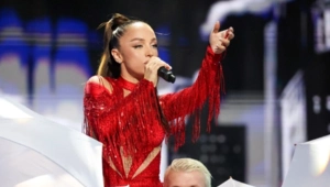 Мари Краймбрери посвятила трогательное видео Даве