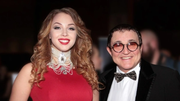 Полина Диброва рассказала о пощечине бывшему мужу Дмитрию Диброву и жизни после развода Полина Диброва рассказала о пощечине бывшему мужу Дмитрию Диброву и жизни после развода