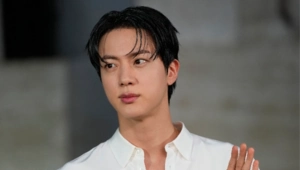 Джин из BTS рассказал об отношении к участникам группы TXT