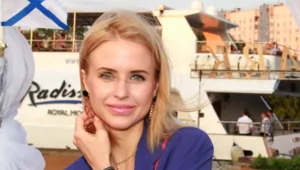 Актриса Мирослава Карпович показала фото с округлившимся животом Актриса Мирослава Карпович показала фото с округлившимся животом
