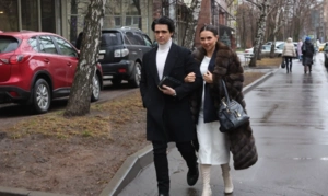 Лерчек и Луис раскрыли секрет финансирования косметологического бренда блогера