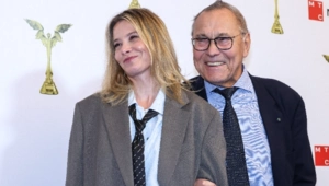 Юлия Высоцкая и Андрей Кончаловский тайно удочерили ребенка Юлия Высоцкая и Андрей Кончаловский тайно удочерили ребенка