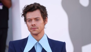 Гарри Стайлса и Роуэна Аткинсона выгоняют из их домов: причина вас удивит Гарри Стайлса и Роуэна Аткинсона выгоняют из их домов: причина вас удивит