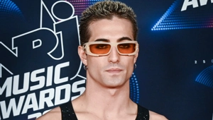 24-летний Давид Дамиано из Maneskin страстно поцеловался с бывшей возлюбленной Томаса Доэрти 24-летний Давид Дамиано из Maneskin страстно поцеловался с бывшей возлюбленной Томаса Доэрти