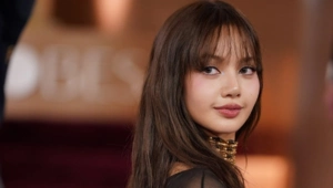 Лиса из BLACKPINK предстала в новом имидже на ковровой дорожке «Золотого глобуса»