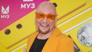 Шура вспомнил новогоднюю ночь за решеткой: «Отправили в камеру к другим ребятам» Шура вспомнил новогоднюю ночь за решеткой: «Отправили в камеру к другим ребятам»