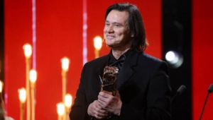 Внешность Джима Кэрри на премии «Сезар» вызвала шок у фанатов