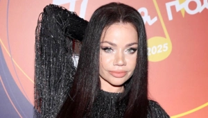 Бьянка поздравила подписчиков МУЗ-ТВ с Новым годом!