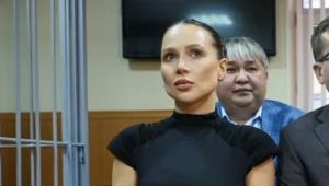Возлюбленный Лерчек показал ее без парика Возлюбленный Лерчек показал ее без парика