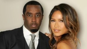 Кэсси Вентура покинула США после суда над бывшим возлюбленным P.Diddy