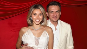 Регина Тодоренко пожаловалась на инфантильность Влада Топалова: «40-летний мальчик»