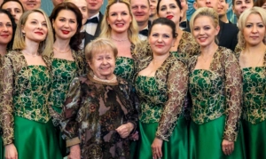 94-летняя Александра Пахмутова впервые за долгое время вышла в свет
