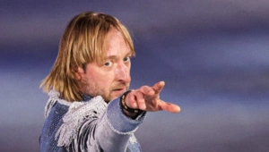 Евгений Плющенко показал результат своей пластической операции