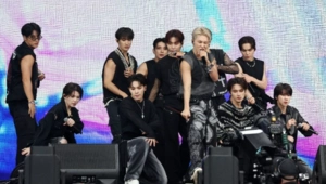 Группа SEVENTEEN появилась на знаковом живом шоу NPR Music «Tiny Desk»