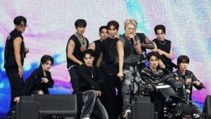 Группа SEVENTEEN появилась на знаковом живом шоу NPR Music «Tiny Desk»