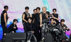 Группа SEVENTEEN появилась на знаковом живом шоу NPR Music «Tiny Desk»