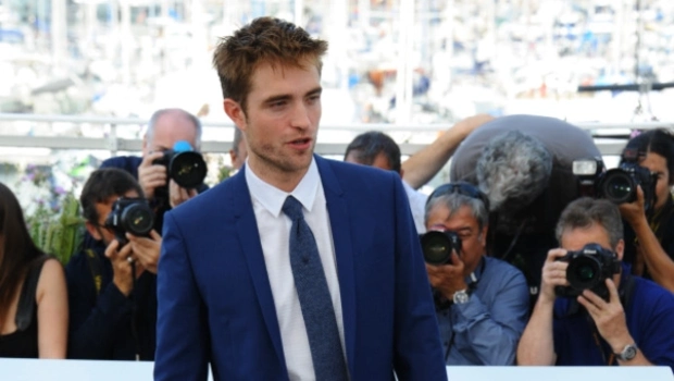 Роберт Паттинсон записывает дебютный музыкальный альбом Роберт Паттинсон записывает дебютный музыкальный альбом