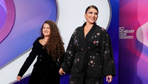 Жасмин поддержала дочь после травли в Сети и рассказала о долгожданном внуке Жасмин поддержала дочь после травли в Сети и рассказала о долгожданном внуке