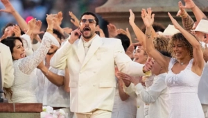 Bad Bunny побил рекорд Супербоула и обошел Кендрика Ламара