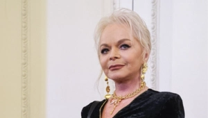 Лариса Долина рассказала о перенесенной сложной операции на позвоночнике