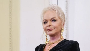 Лариса Долина рассказала о перенесенной сложной операции на позвоночнике