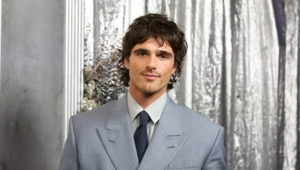 Источники сообщили об утверждении Джейкоба Элорди на роль Джеймса Бонда Источники сообщили об утверждении Джейкоба Элорди на роль Джеймса Бонда