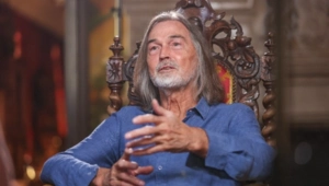 Новый потенциальный наследник Никаса Сафронова заявил о себе и подал в суд