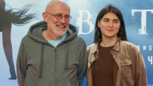 61-летний Александр Гордон впервые за долгое время вышел в свет с 23-летней женой 61-летний Александр Гордон впервые за долгое время вышел в свет с 23-летней женой