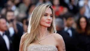 50-летняя Анджелина Джоли кардинально сменила имидж
