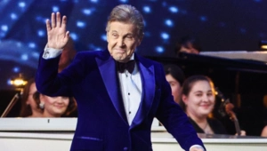 Лев Лещенко получил платиновый диск за песню «День Победы»