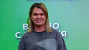 Певец Гуров назвал эгоизмом реакцию дочери Виктории Бони на желание матери родить второго ребенка
