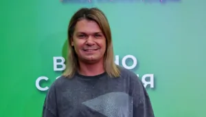 Певец Гуров назвал эгоизмом реакцию дочери Виктории Бони на желание матери родить второго ребенка