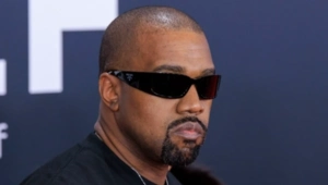 Появился «список желаний Канье Уэста»: от написания книги до путешествия по России Появился «список желаний Канье Уэста»: от написания книги до путешествия по России