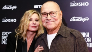 Юлия Высоцкая призналась, что не понимает, чем покорила Андрея Кончаловского Юлия Высоцкая призналась, что не понимает, чем покорила Андрея Кончаловского