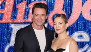 Хью Джекман и Кейт Хадсон дали спонтанный концерт в пабе Нью-Йорка