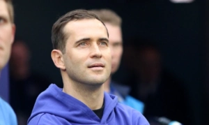 Жена Александра Кержакова чудом избежала гибели от упавшей глыбы льда Жена Александра Кержакова чудом избежала гибели от упавшей глыбы льда