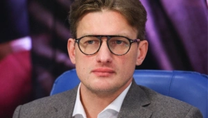 Петр Рыков ответил на вопрос о разнице в возрасте с Мирославой Михайловой Петр Рыков ответил на вопрос о разнице в возрасте с Мирославой Михайловой