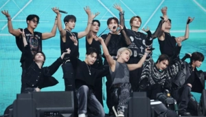 SEVENTEEN снова вместе: трогательное воссоединение на концерте SEVENTEEN снова вместе: трогательное воссоединение на концерте