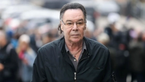 75-летний Михаил Муромов раскрыл размер своей пенсии