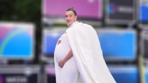 Вновь ставшая мамой Регина Тодоренко заговорила о планах на четвертого ребенка