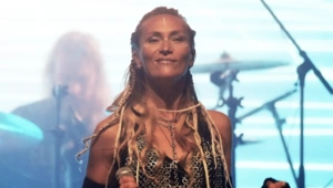 Певица Jaya проходит аскезу сухого голодания для поддержания красоты Певица Jaya проходит аскезу сухого голодания для поддержания красоты