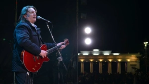 Юрий Лоза дал наставление молодежи: копить на пенсию нужно уже сейчас