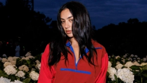 Charli XCX объяснила смену жанра в новом альбоме и значение строчки про «опустевший танцпол»