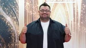 Сергей Жуков ответил на критику своей внешности: «Я обожаю свой вес» Сергей Жуков ответил на критику своей внешности: «Я обожаю свой вес»