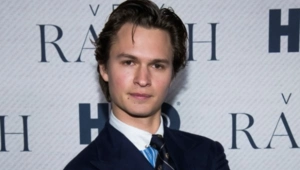 Звезда фильмов «Виноваты звезды» и «Малыш на драйве» впервые стал отцом