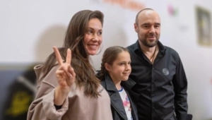 Елена Товстик заявила, что Роман забыл о шестерых детях ради новой возлюбленной